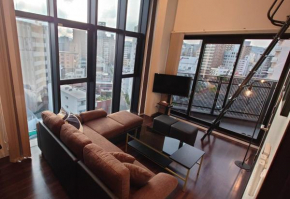 Neighbor's Penthouse 竹屋